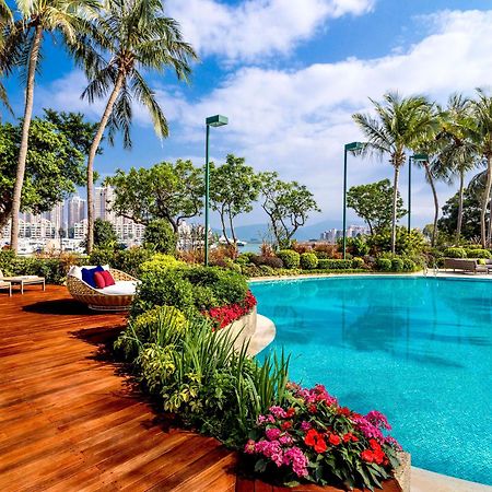 Hong Kong Gold Coast Hotel Екстер'єр фото The pool at the Westin