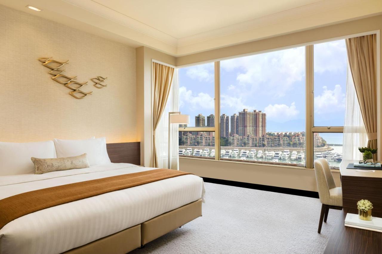 Hong Kong Gold Coast Hotel Екстер'єр фото