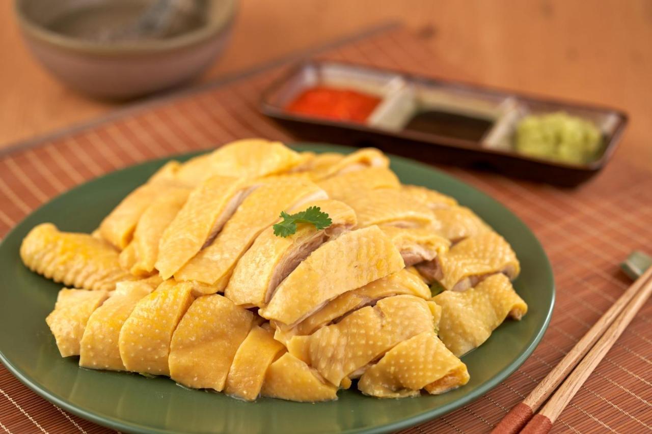 Hong Kong Gold Coast Hotel Екстер'єр фото Chicken rice